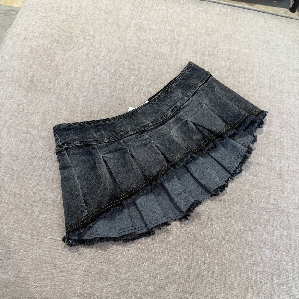 COACHELLA SKIRT-SKORT!!!grey/Black Denim mini pleated Skirt/skort size S - NEW!!